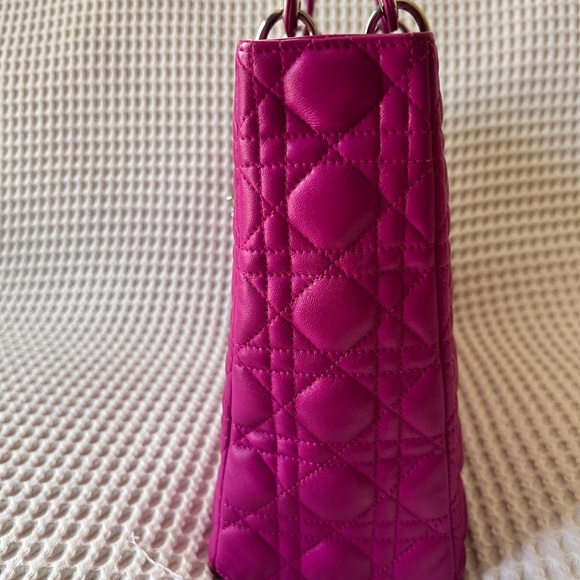 Pink Lady Dior - Picture 5 of 10